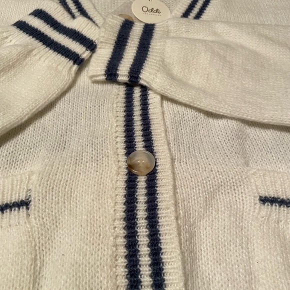 Oddi Women's White and Blue Striped Sweater Lg NWT - Picture 6 of 15